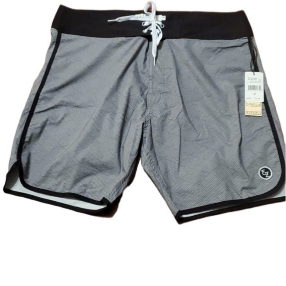 Ezekiel Mens Shorts Size 38 NEW  Boardshorts Surfer Swim Active Gray Blck